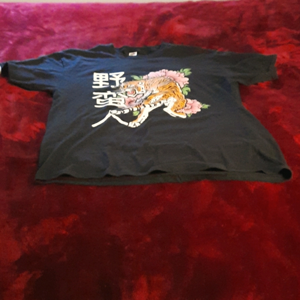 Fruit of the loom womans shirt